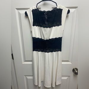 bebe dress size small